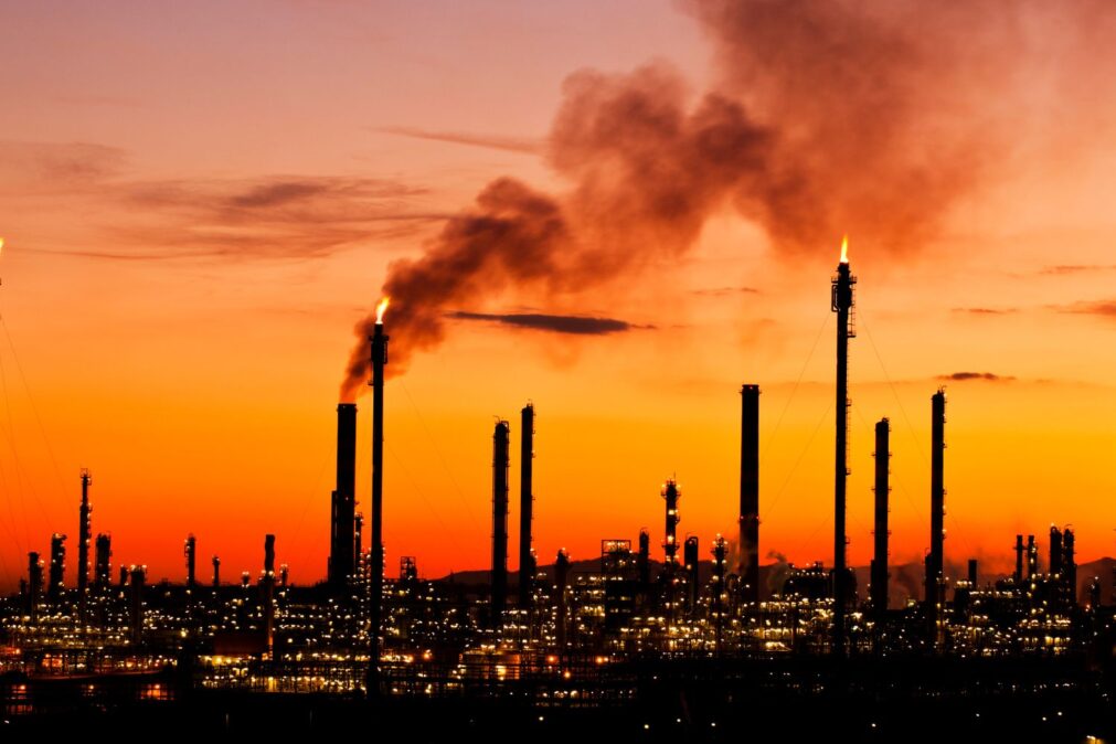 IPCC e o Alerta Vermelho: Emissões Globais em 2026 e o Futuro Climático